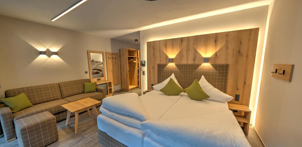 Der Siegeler B&B - This Lifestylehotel Rocks Mayrhofen Eksteriør billede