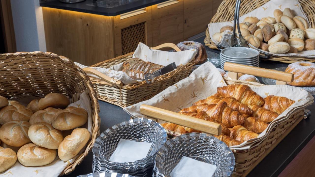 Der Siegeler B&B - This Lifestylehotel Rocks Mayrhofen Eksteriør billede