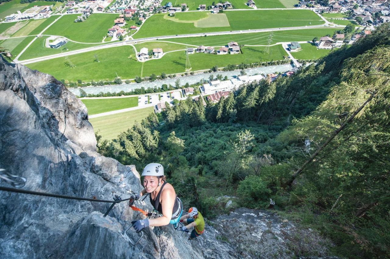 Der Siegeler B&B - This Lifestylehotel Rocks Mayrhofen Eksteriør billede